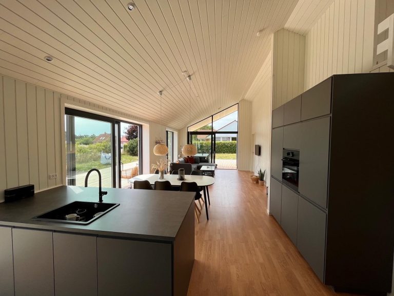 9C4EB4FC-5E64-4872-88FC-44D0102CF061